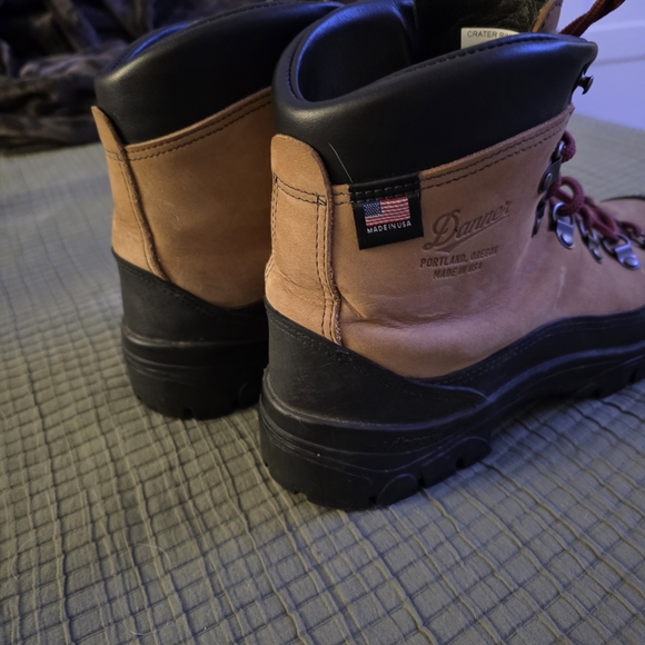 Danner Men's Crater Rim 6" Hiking Boots - Picture 3 of 8